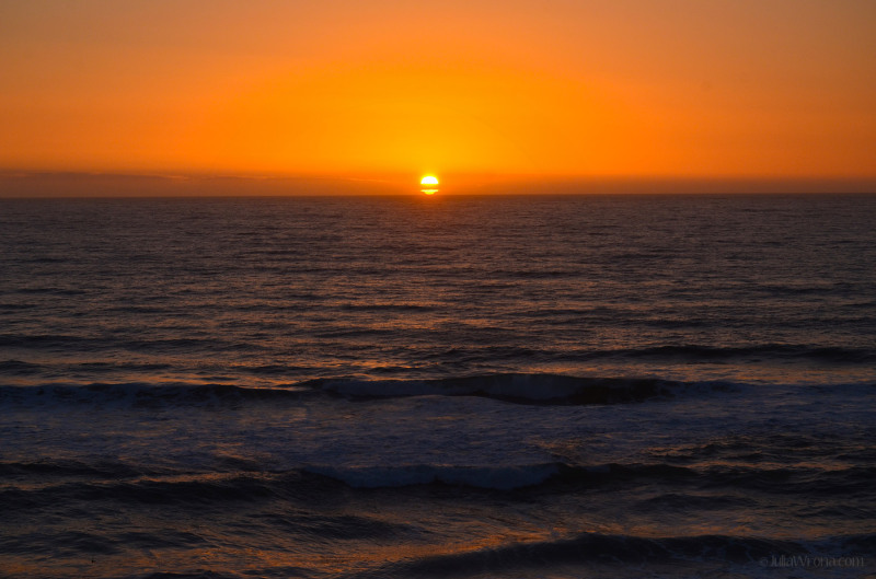 Sunset over the Pacific in Pacifica, California