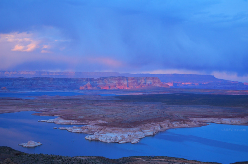 Sunset in Lake Powell