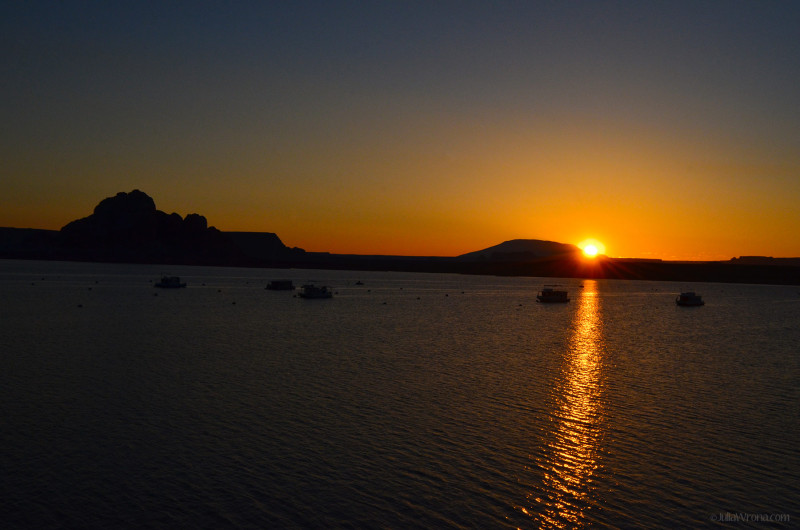 Sunrise over Lake Powell